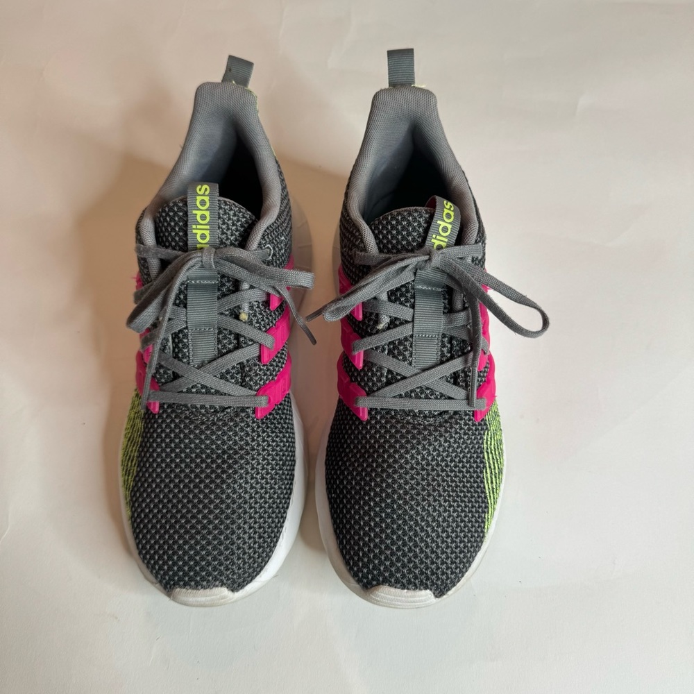 Adidas Questar Flow Gray Pink Running Shoe Size 7.5
